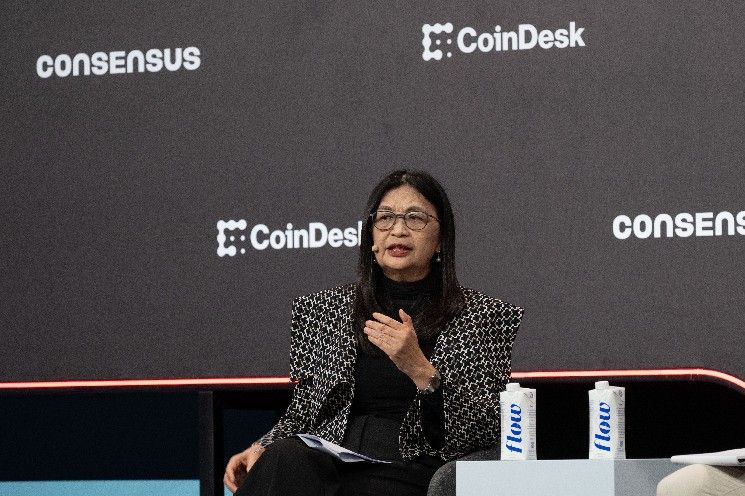 رئيس هيئة الرقابة في هونغ كونغ: العمل جارٍ لإتاحة عقود البيربيشوال للمتداولين