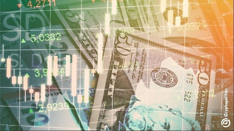 مستثمرون يسكبون أموالاً قياسية في الأسواق الناشئة مع تراجع الدولار