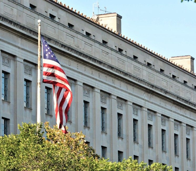 اناتولي ليجكوديموف: الرائد المُضطهد في خضم حرب بايدن على العملات الرقمية