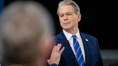 وزير الخزانة الأمريكي سكوت بيسنت يعلق على انخفاض البيتكوين والعملات البديلة: هل ينتعش السوق قريبًا؟