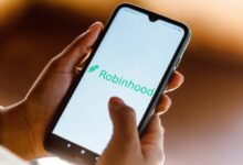 سهم Robinhood يهوي بأكثر من 10%: ما الذي أثار موجة البيع المفاجئة؟