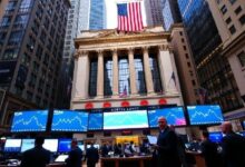 توقعات سعر مؤشر داو جونز: قفزة 550 نقطة بعد انخفاض التعريفات الجمركية