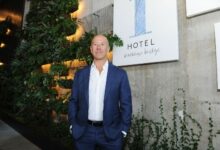 ملياردير العقارات باري ستيرنليخت مستعد لتحويل الأصول إلى رموز رقمية لكن يشير إلى عرقلة التنظيم الأمريكي