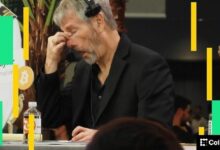 مخزون مايكل سايلور من البيتكوين يدخل منطقة الخسارة رسمياً: لماذا لن يضغط على زر الذعر؟