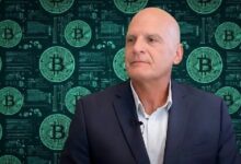 محلل بلومبيرغ مايك ماكجلون: "الاتجاه الهبوطي سيستمر ما لم يتجاوز البيتكوين حاجز 74,000 دولار"