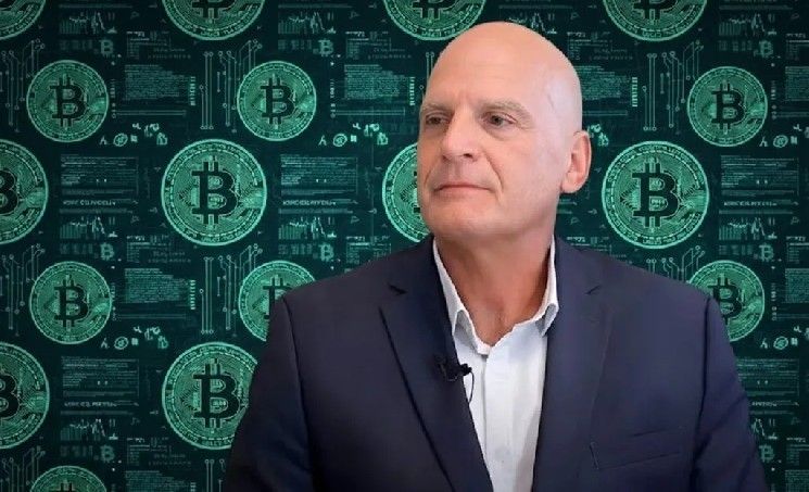 محلل بلومبيرغ مايك ماكجلون: "الاتجاه الهبوطي سيستمر ما لم يتجاوز البيتكوين حاجز 74,000 دولار"