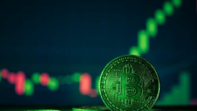 البيتكوين يحافظ على دعم السيولة عند 67 ألف دولار مع ظهور التقاطع الذهبي الأسبوعي