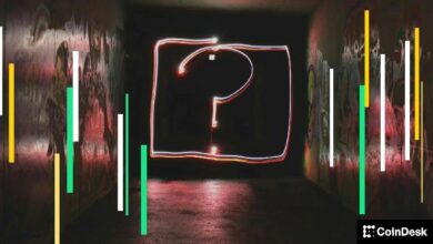 انهيار البيتكوين إلى 60 ألف دولار يدفع المتداولين للبحث عن صندوق مخفي منهار