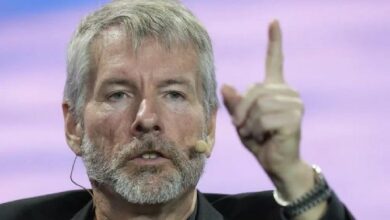 مايكل سايلور "الثور الكبير" قد يُجبر على بيع البيتكوين