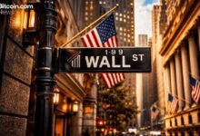 فوضى منتصف النهار في الأسهم: مؤشر ناسداك يهوي مع سيطرة الأسهم الدورية