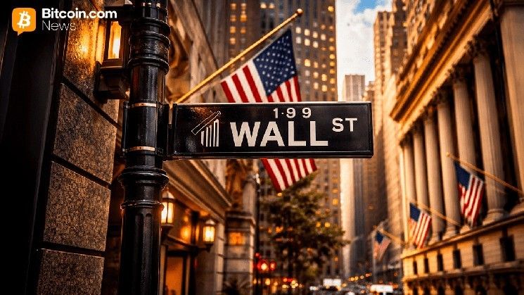 فوضى منتصف النهار في الأسهم: مؤشر ناسداك يهوي مع سيطرة الأسهم الدورية