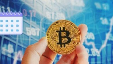 الحيتان تشتري على الانخفاض بينما يكافح سعر البيتكوين للصمود عند 70 ألف دولار