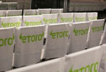 منصة eToro تقفز 14% بعد تحقيق أرباح قياسية في الربع الرابع رغم انخفاض إيرادات العملات الرقمية
