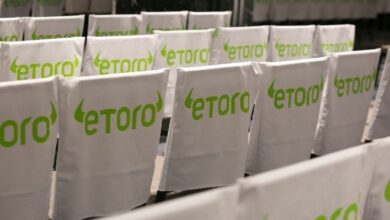 منصة eToro تقفز 14% بعد تحقيق أرباح قياسية في الربع الرابع رغم انخفاض إيرادات العملات الرقمية
