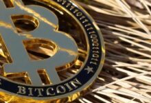 بيتكوين تلامس أعلى النطاق السعري: رفض الارتفاع قد يدفع السعر نحو 62,800 دولار