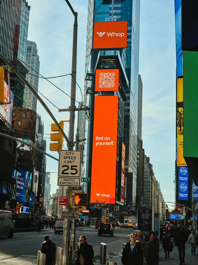 MoonPay تُمكّن مستخدمي Whop من تحويل أرباحهم مباشرةً إلى عملات رقمية