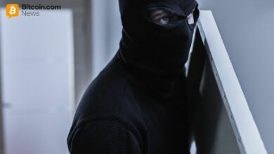 مخطط ابتزاز بعملة البيتكوين يتحول للعنف بعد اقتحام منزل بواسطة ساعي بريد مزيف