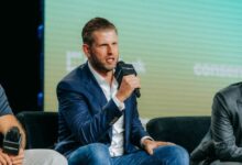 إريك ترامب، الشريك المؤسس لـ World Liberty، يصف البنوك بـ"المعادية لأمريكا" في معركة العملات المستقرة