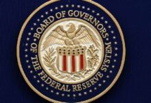 وفقًا لبعض الاقتصاديين: هل يرفع الاحتياطي الفيدرالي أسعار الفائدة هذا العام؟ وما هي التوقعات؟