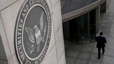 هيئة الأوراق المالية الأمريكية توافق على تداول الأوراق المالية المُرمززة بجانب الأسهم التقليدية