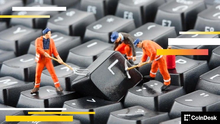 انخفاض التزامات كود العملات المشفرة 75% مع تحول المطورين إلى مشاريع الذكاء الاصطناعي