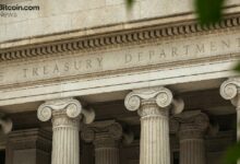 عائد سندات الخزانة الأمريكية لعشر سنوات يرتفع فوق 4.4% لأعلى مستوى في 8 أشهر ثم يتراجع على أنباء وقف إطلاق النار بالشرق الأوسط