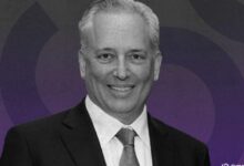 ديفيد ساكس يغادر منصبه في البيت الأبيض المعني بالعملات الرقمية وسط تعثر التشريعات الحاسمة