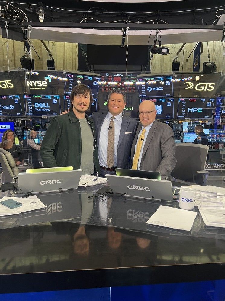 روبن هود تطلق بطاقة بلاتينيوم وميزة أرباح في توسعة منتجاتها