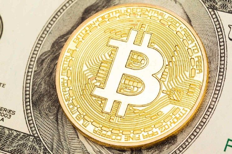سعر البيتكوين اليوم: BTC يواجه دعم 70 ألف دولار مع استئناف تدفقات صندوق ETF