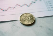 توقع سعر XRP: هل يستطيع ريبل استعادة مستوى 1.50 دولار في ظل سيولة قياسية منخفضة؟