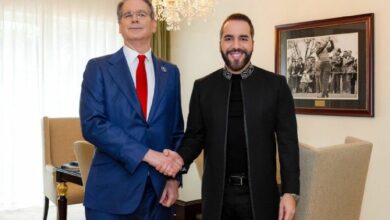 بيسنت يلتقي بوكيلي لمناقشة مستقبل العملات الرقمية