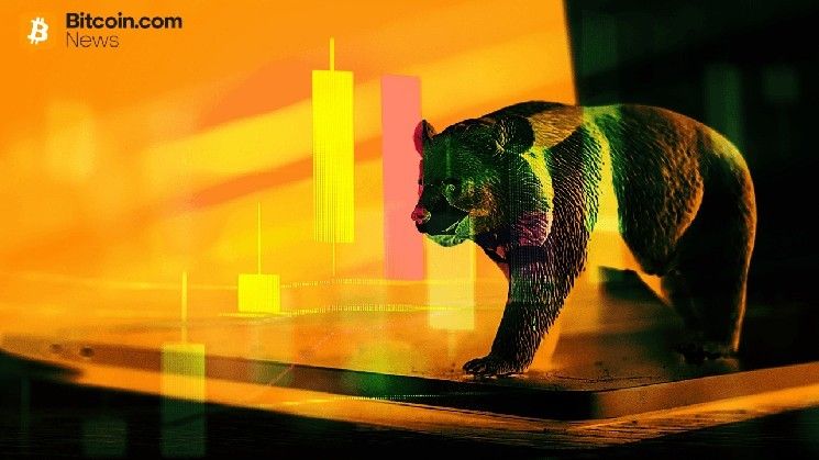 انخفاض البيتكوين 2.4% يوم الأحد.. المراهنات الطويلة تمثل غالبية عمليات التصفية بقيمة 415 مليون دولار