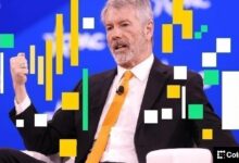 استراتيجية ترفع توزيعات أرباح STRC إلى 11.5% بينما يمتد خسارة MSTR الشهرية إلى 8 أشهر