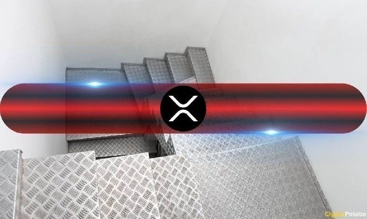 هل يفقد صعود XRP زخمه؟ انخفاض حاد في المراكز المفتوحة عبر البورصات