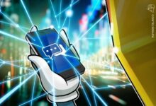 الاضطرابات العالمية تدفع نحو اعتماد الرسائل الفورية ووسائل التواصل الاجتماعي اللامركزية