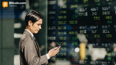 مؤشر نيكاي الياباني يسجل ثالث أكبر هبوط نقطي في التاريخ بعد انهيار 4200 نقطة خلال الجلسة