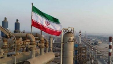 النفط يتجاوز 90 دولاراً للمرة الأولى مع تصاعد التوترات مع إيران