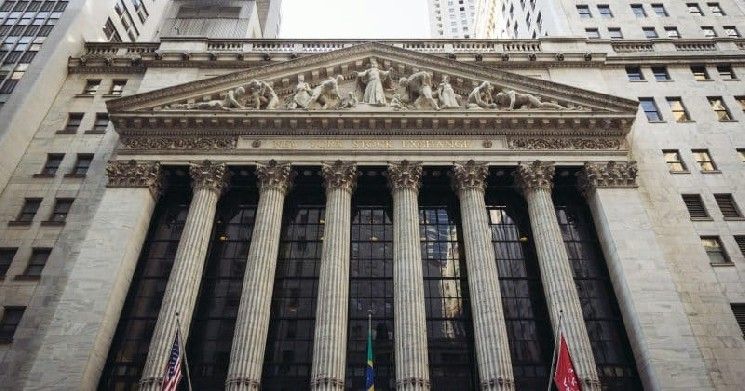 بورصة نيويورك تدفع غرامة 9 ملايين دولار من هيئة الأوراق المالية الأمريكية بسبب تعطيل السوق في 2023