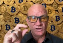 محلل توقع صعود الذهب الكبير يفسر مخطط البيتكوين مقابل الذهب: ويكشف توقعاته – "ليس BTC، بل عملتان بديلتان…"