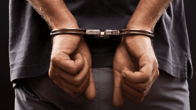 اعتقال الشريك المؤسس لداروين لابز في الهند ضمن تحقيقات احتيال GainBitcoin