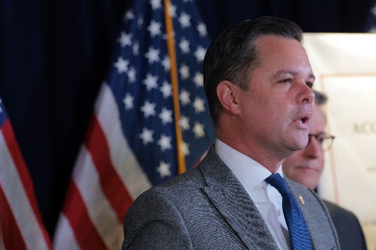 الانتخابات النصفية الأمريكية: تأثير كبير على الأصول الرقمية واستراتيجية "ستاند ويذ كريبتو"