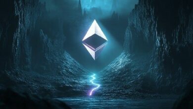 سعر الإيثيريوم يستند على دعم خمس سنوات بينما خسائر الحيتان تتحول إلى السلبية