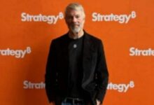 مايكل سايلور يؤكد شراء البيتكوين بينما تتجاوز حيازة مايكروستراتيجي 720 ألف عملة بيتكوين
