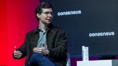 لماذا يستخدم هذا المدير السابق في سولانا حيلة وول ستريت لتحقيق العدالة في التمويل اللامركزي (DeFi)؟