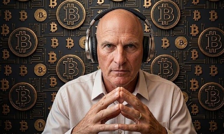 محلل بلومبيرغ الأول يتعمق في تحليل مستقبل البيتكوين