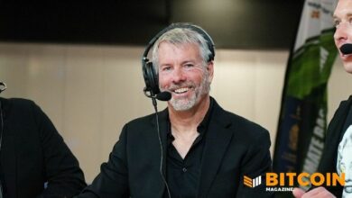 طموح إستراتيجي (MSTR) في البيتكوين يعيد تشكيل التمويل المؤسسي.. والباقون يتخلفون عن الركب