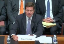 الجيش الأمريكي يعتقل جنديًا بسبب رهاناته على منصة Polymarket بشأن مداهمة نيكولاس مادورو التي شارك فيها