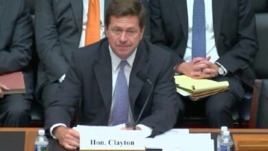 الجيش الأمريكي يعتقل جنديًا بسبب رهاناته على منصة Polymarket بشأن مداهمة نيكولاس مادورو التي شارك فيها