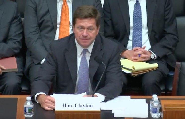 الجيش الأمريكي يعتقل جنديًا بسبب رهاناته على منصة Polymarket بشأن مداهمة نيكولاس مادورو التي شارك فيها