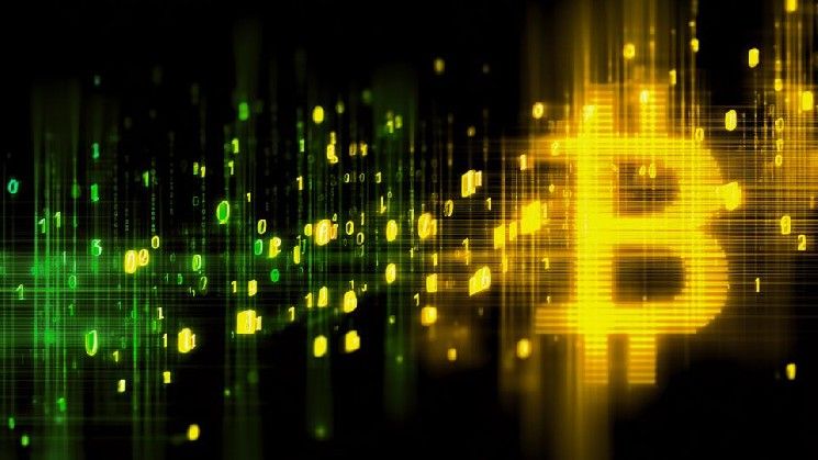 بيتكوين يصعد إلى 77,500 دولار بفضل تمديد ترامب لوقف إطلاق النار وصفقة شراء "ستراتيجي" بـ2.5 مليار دولار